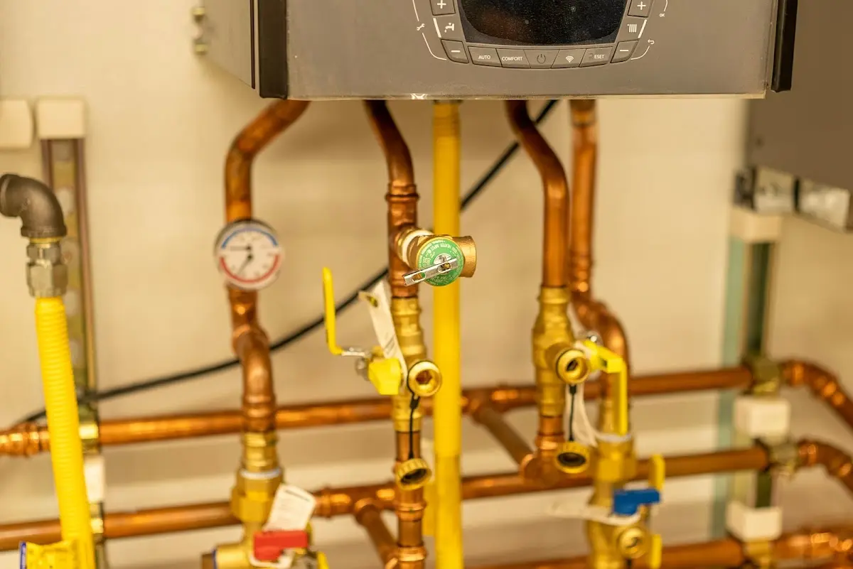 Licensed technician providing Pipe Repair for a homeowner in New Windsor